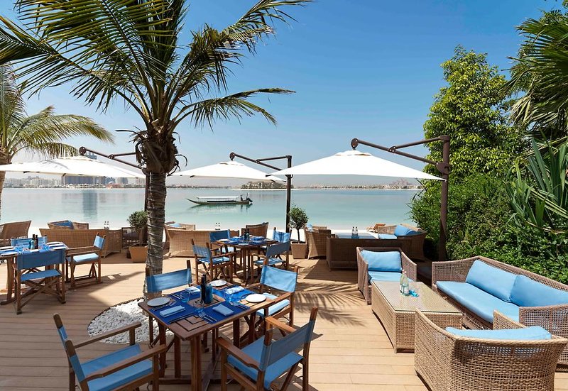 outsidearea_dubai